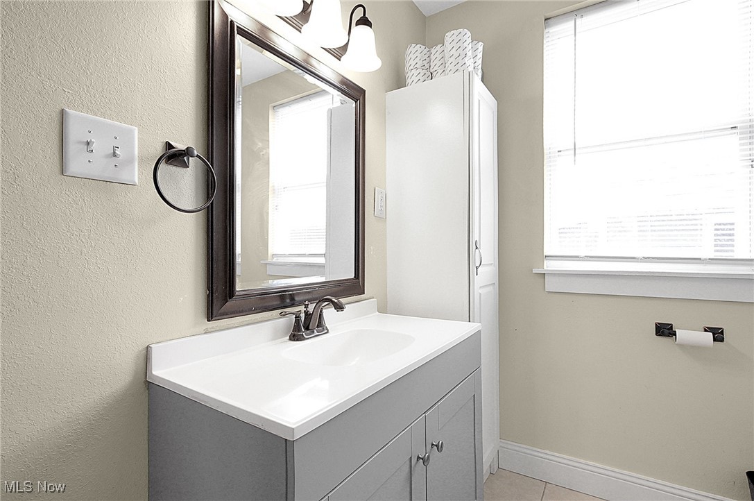 707 E 6th Avenue, Lancaster, Ohio image 16