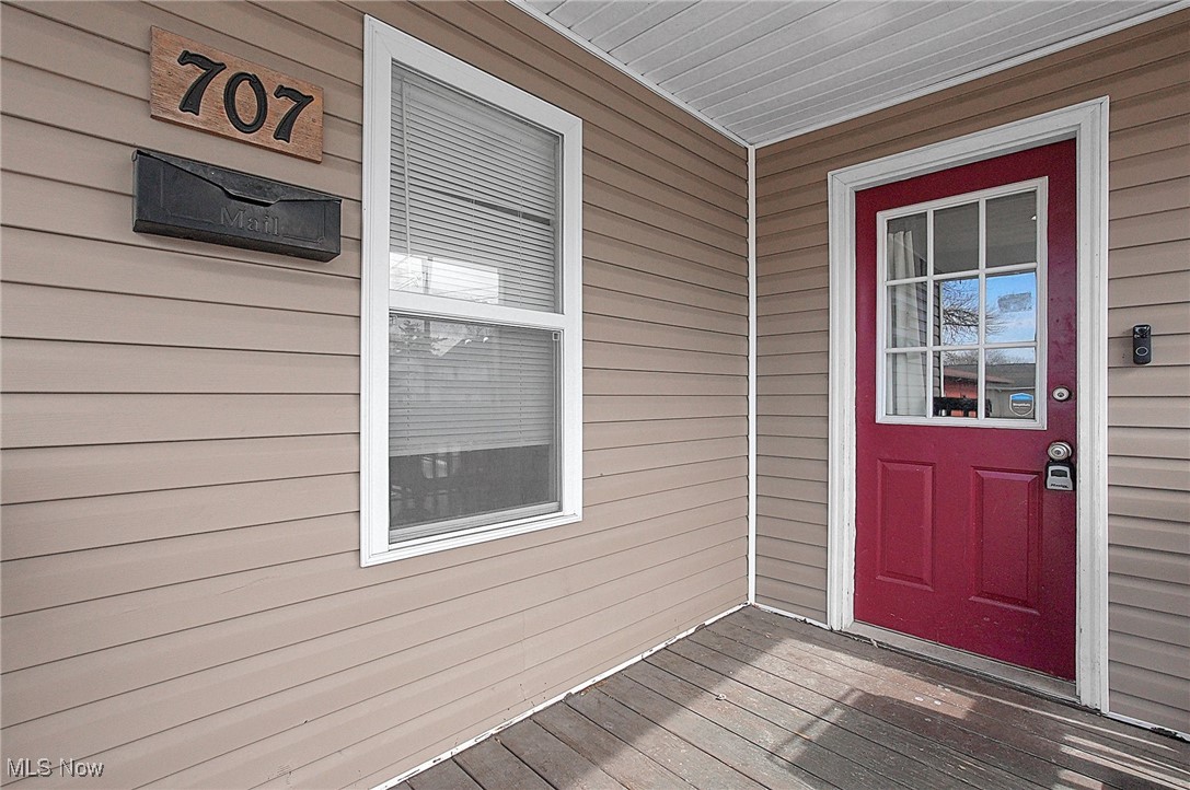 707 E 6th Avenue, Lancaster, Ohio image 2