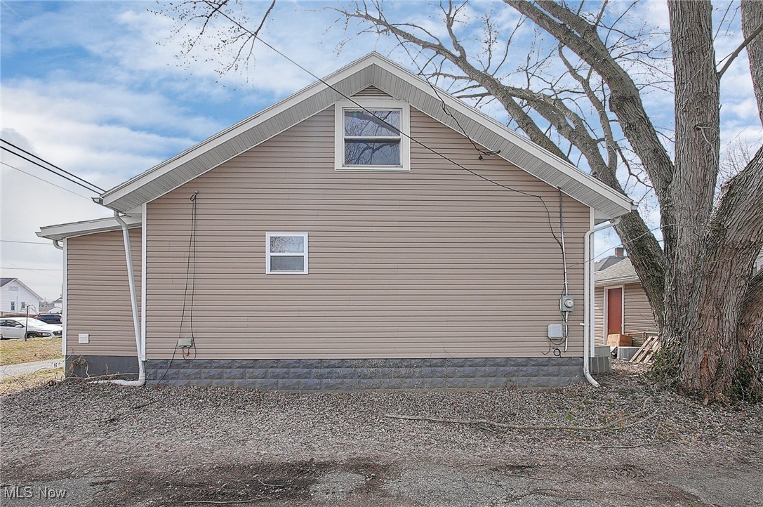 707 E 6th Avenue, Lancaster, Ohio image 25