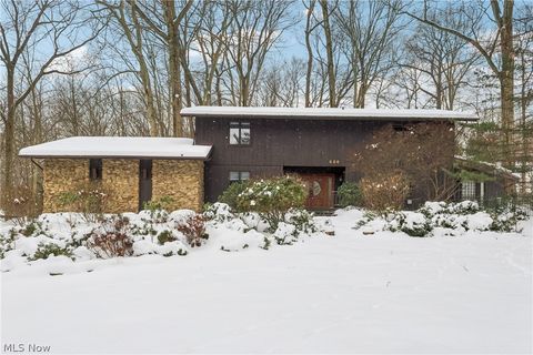 680 Rocky Hollow Drive Akron OH 44313