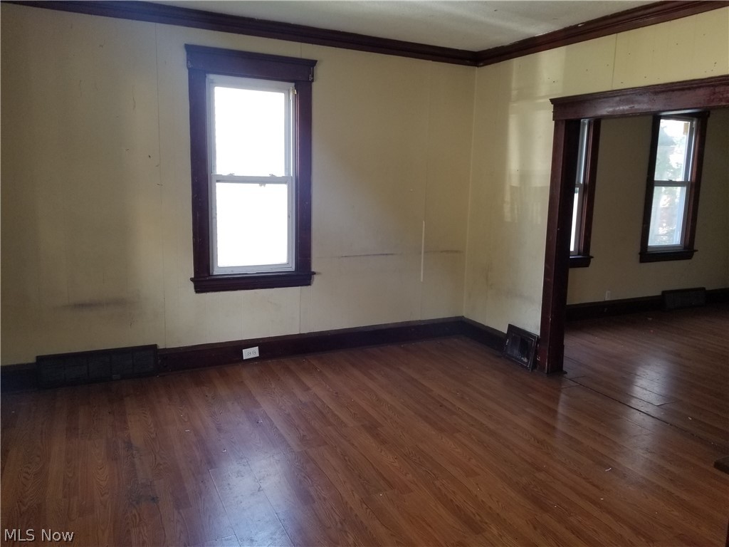 James M Hoyts - Residential