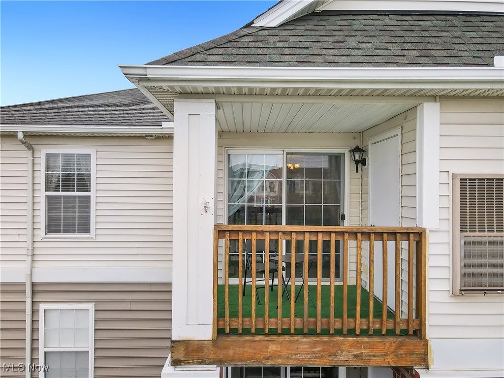 23003 Chandlers Lane #339, Olmsted Falls, Ohio image 3