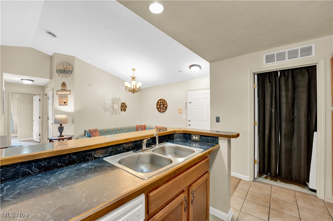 23003 Chandlers Lane #339, Olmsted Falls, Ohio image 22