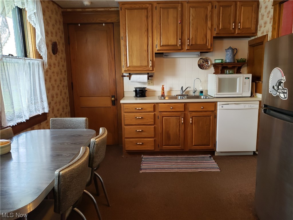 Photo 8 of 20 of 420 E Main Street house