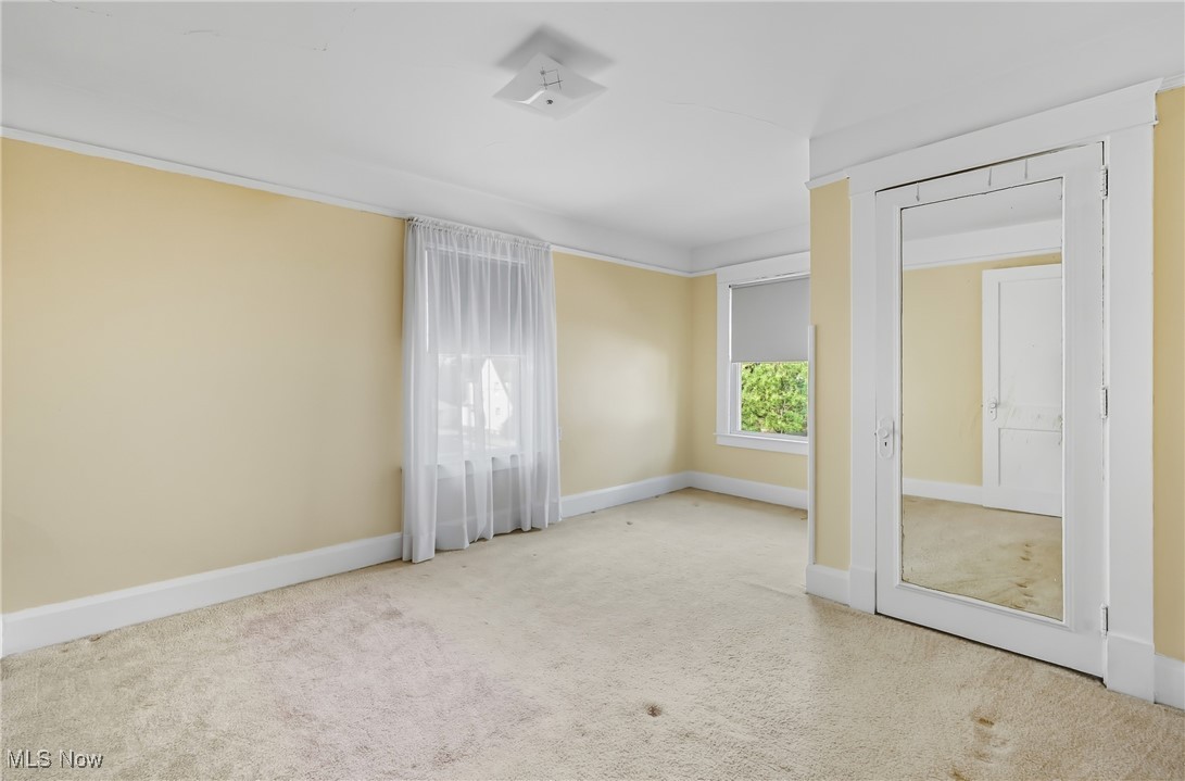 Warren Realty & Inv Cos Fairm - Residential