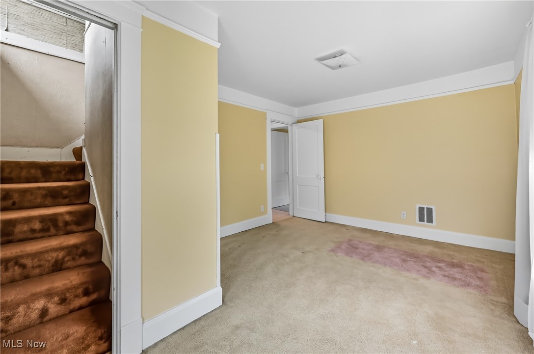 Warren Realty & Inv Cos Fairm - Residential