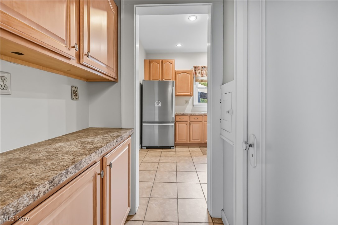 Warren Realty & Inv Cos Fairm - Residential