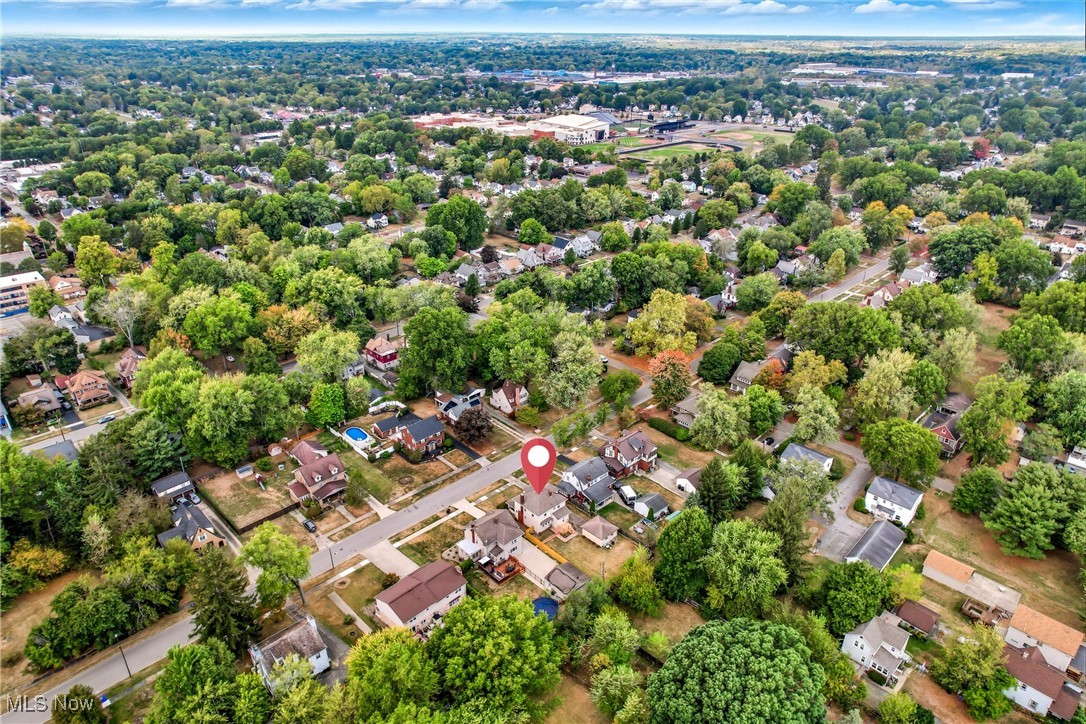 Warren Realty & Inv Cos Fairm - Residential