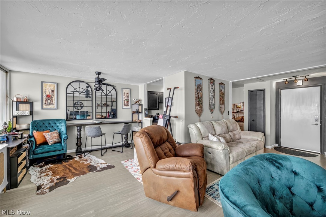 Carlyle Condos - Residential