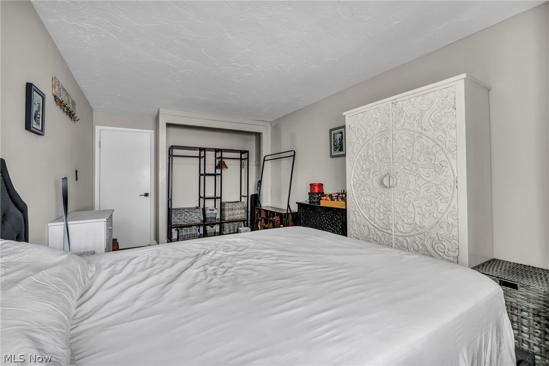 Carlyle Condos - Residential