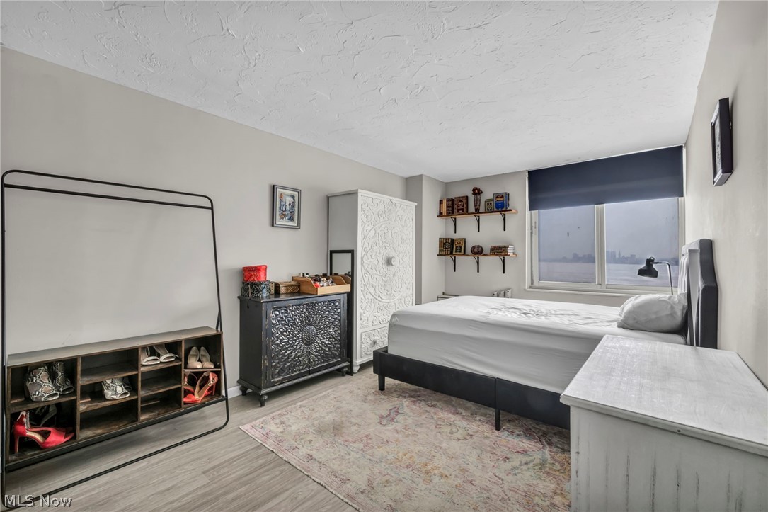 Carlyle Condos - Residential