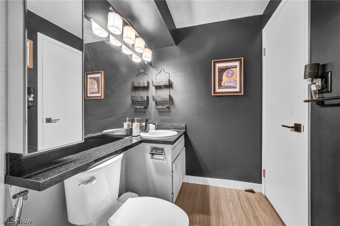 Carlyle Condos - Residential