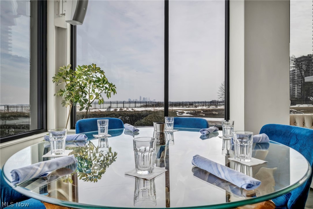 Carlyle Condos - Residential