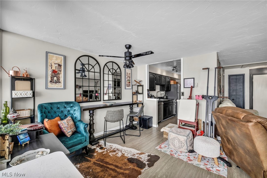 Carlyle Condos - Residential