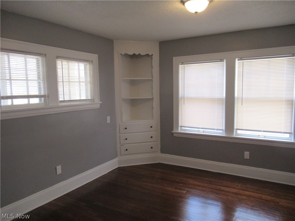 Maple Villa - Residential