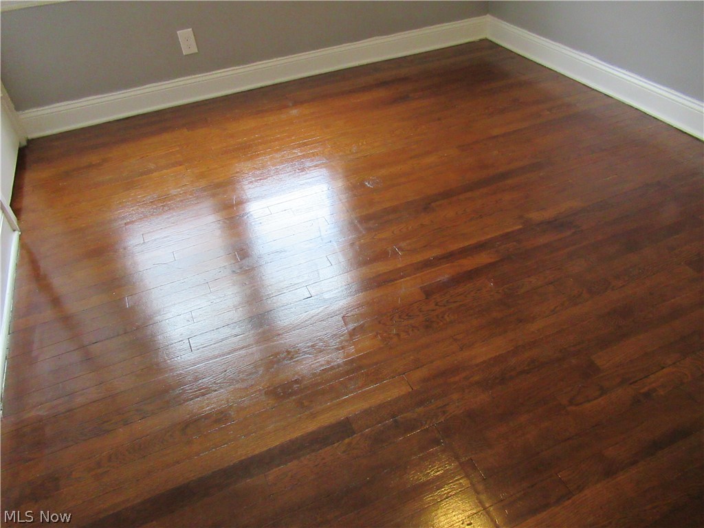 Maple Villa - Residential