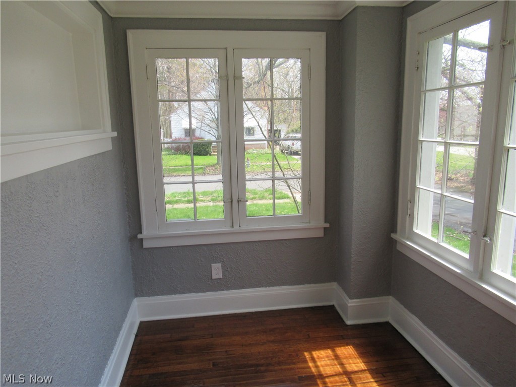 Maple Villa - Residential