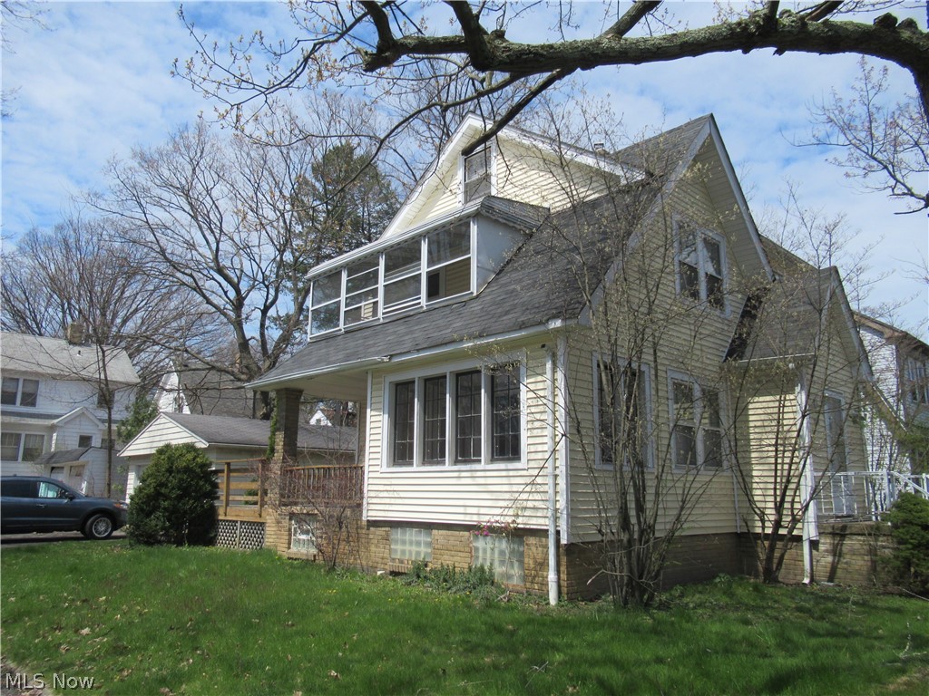 Maple Villa - Residential