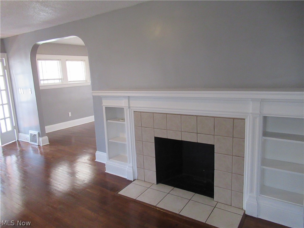 Maple Villa - Residential