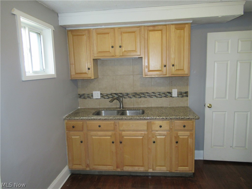 Maple Villa - Residential