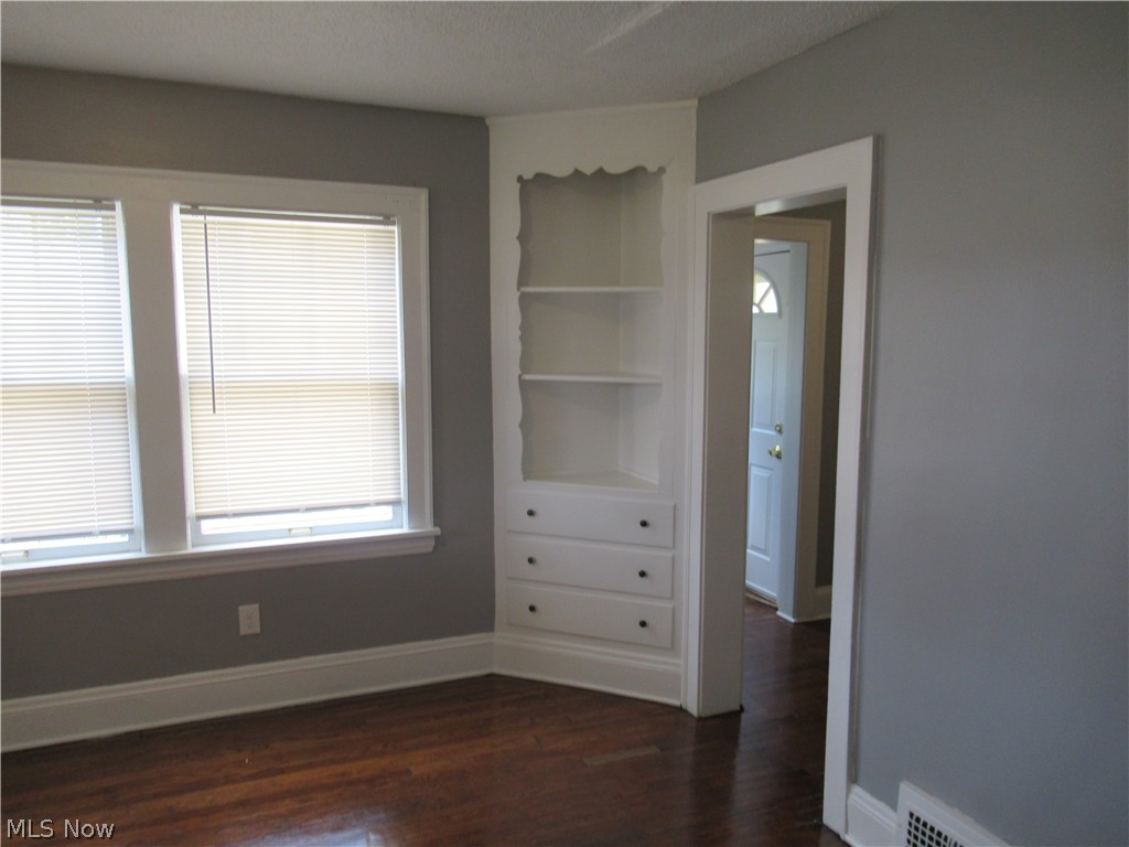 Maple Villa - Residential