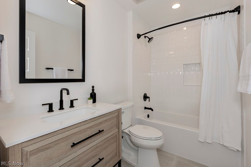 Elmwood Beach - Residential