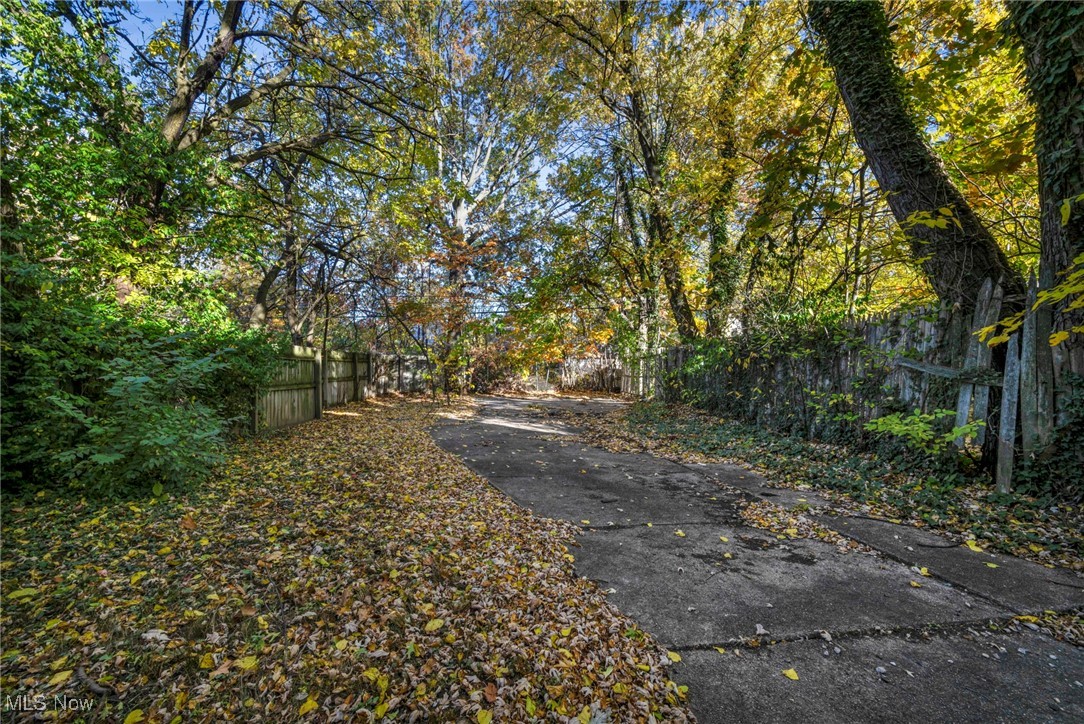 David J Crockers - Residential Income