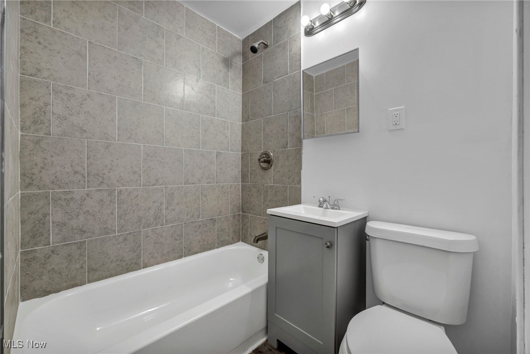 David J Crockers - Residential Income