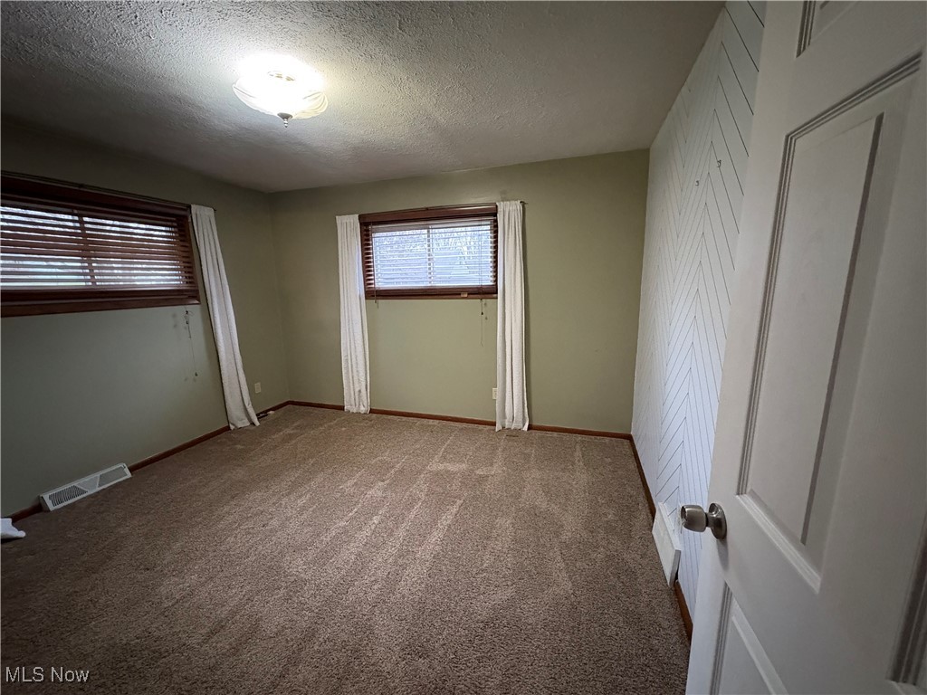 2012 James Street, Niles, Ohio image 13