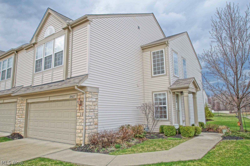 Pembrooke Place Ph 01 - Residential