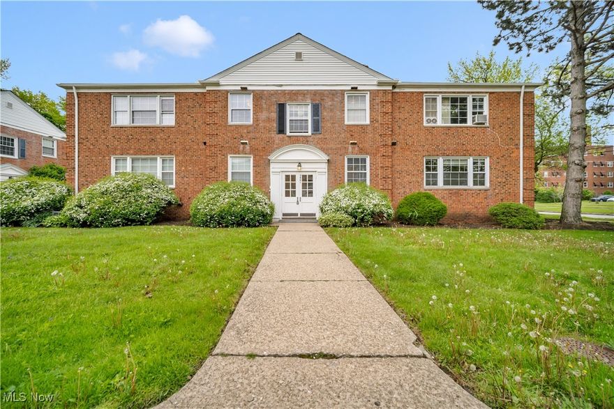 Charming 1-Bedroom Condo in Prime Cleveland Heights Location. This beautifully updated 1-bedroom condo offers the perfect blend of comfort and style. The recently renovated interior features brand-new kitchen cabinets, sleek countertops, stylish tile, and some new appliances, making it a move-in ready home. Situated in the desirable Cleveland Heights area, you'll be just minutes away from the Cleveland Clinic, University Hospitals, Case Western Reserve University, and downtown Cleveland, offering unmatched convenience. Don't miss out on this fantastic opportunity to live in a well-maintained condo in an ideal location!