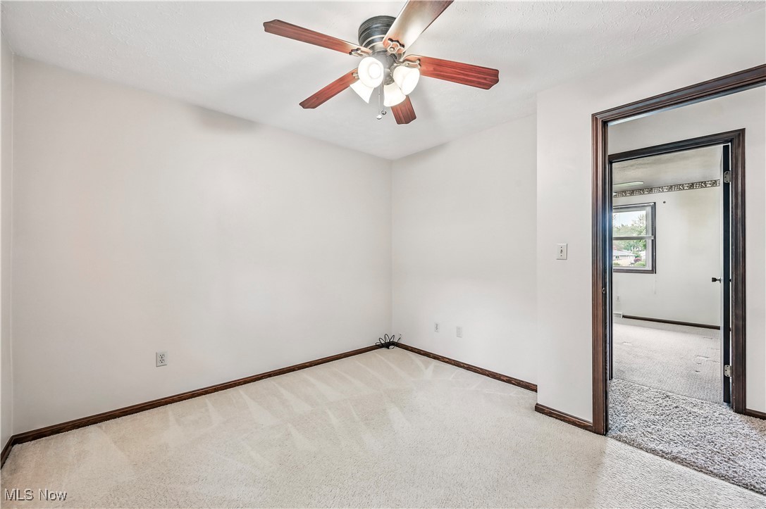 804 Cynthia Court, Niles, Ohio image 22