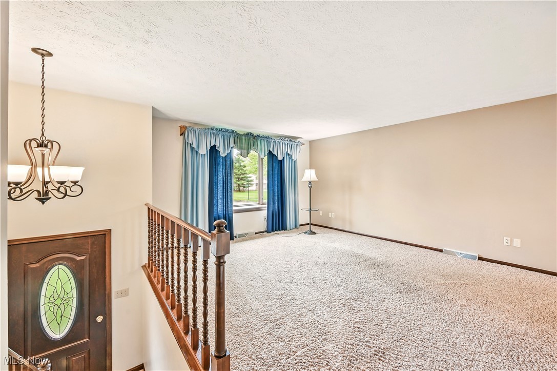 804 Cynthia Court, Niles, Ohio image 9
