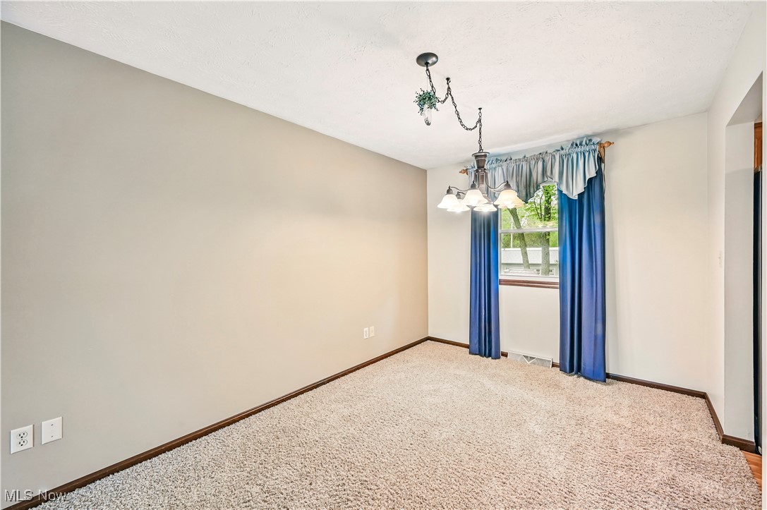 804 Cynthia Court, Niles, Ohio image 11