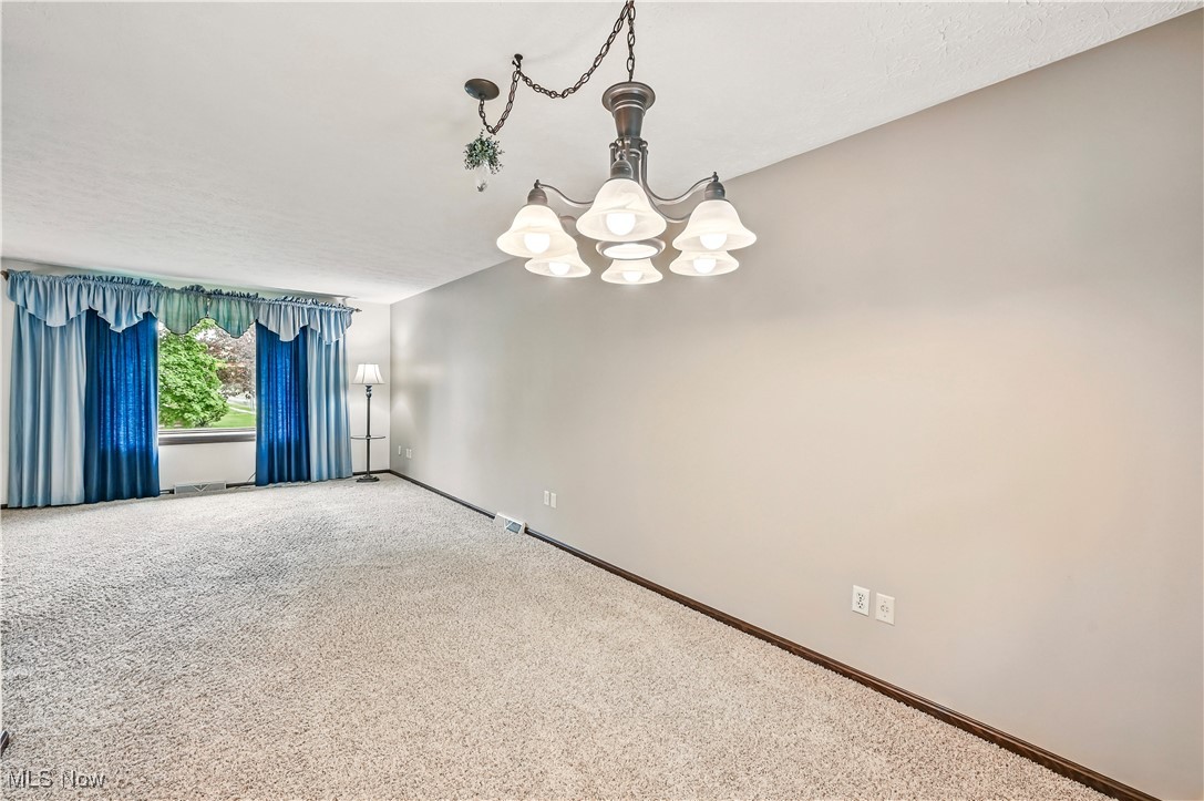 804 Cynthia Court, Niles, Ohio image 15