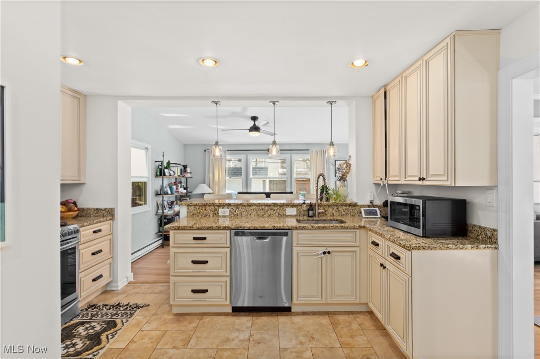 Cleveland Heights, Ohio 44118, United States, 4 Bedrooms Bedrooms, ,2 BathroomsBathrooms,Residential,Active,178631