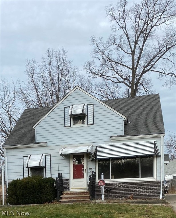 A Euclid gem in an amazing community. Corner bungalow with 4 Bedrooms, 2 Baths with tons of potential. This home had a fire and has existing fire damage, but doesn't require a full rehab. All electrical is in good condition. New owners must assume all POS items. All information in the MLS must be independently verified by the buyers.