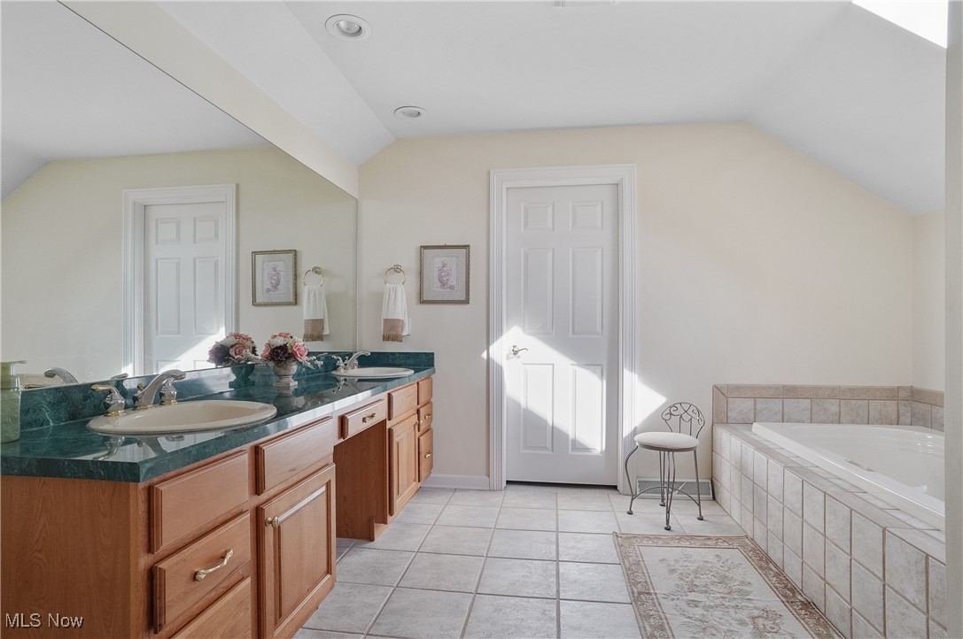 Fox Den 1 - Residential