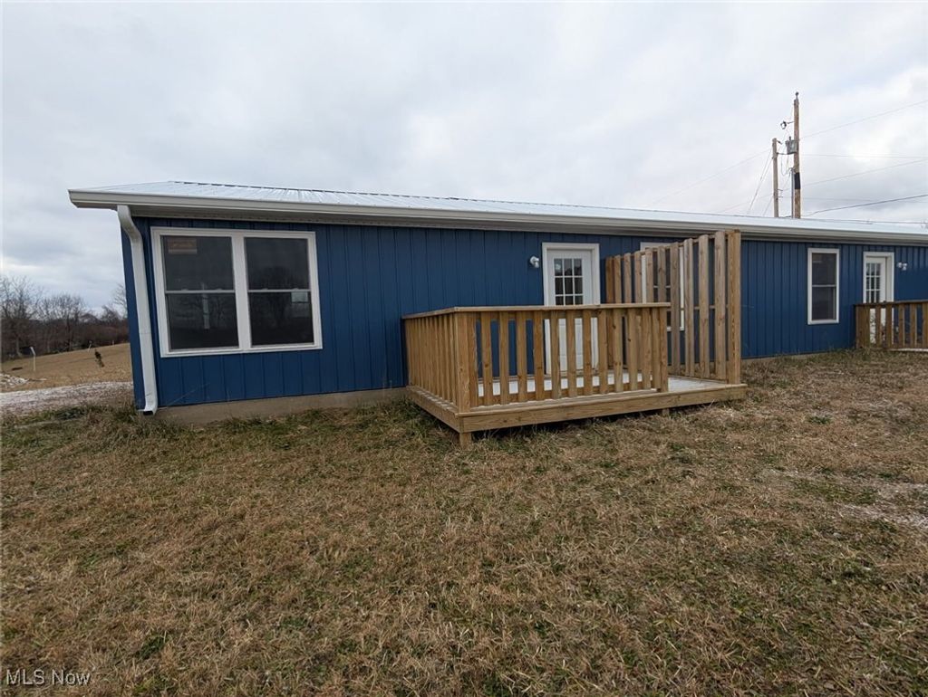 Photo of 1357 SE State Route 13, Crooksville, OH 43731 (MLS # 5176968)