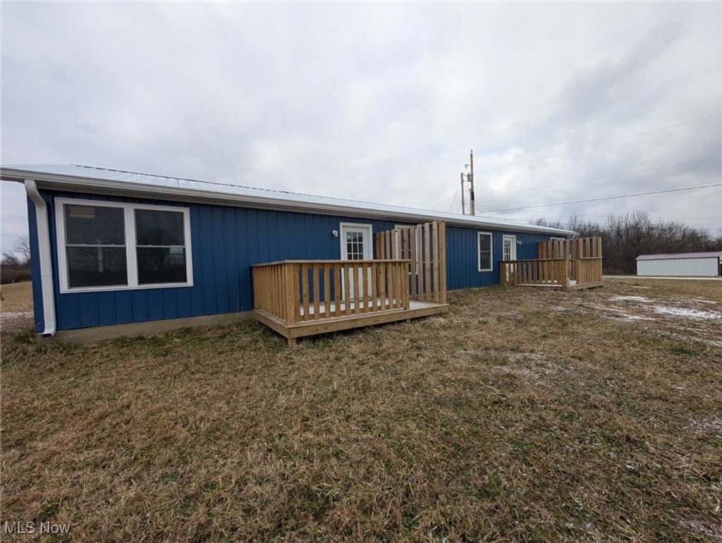 Photo of 1357 SE State Route 13, Crooksville, OH 43731 (MLS # 5176968)