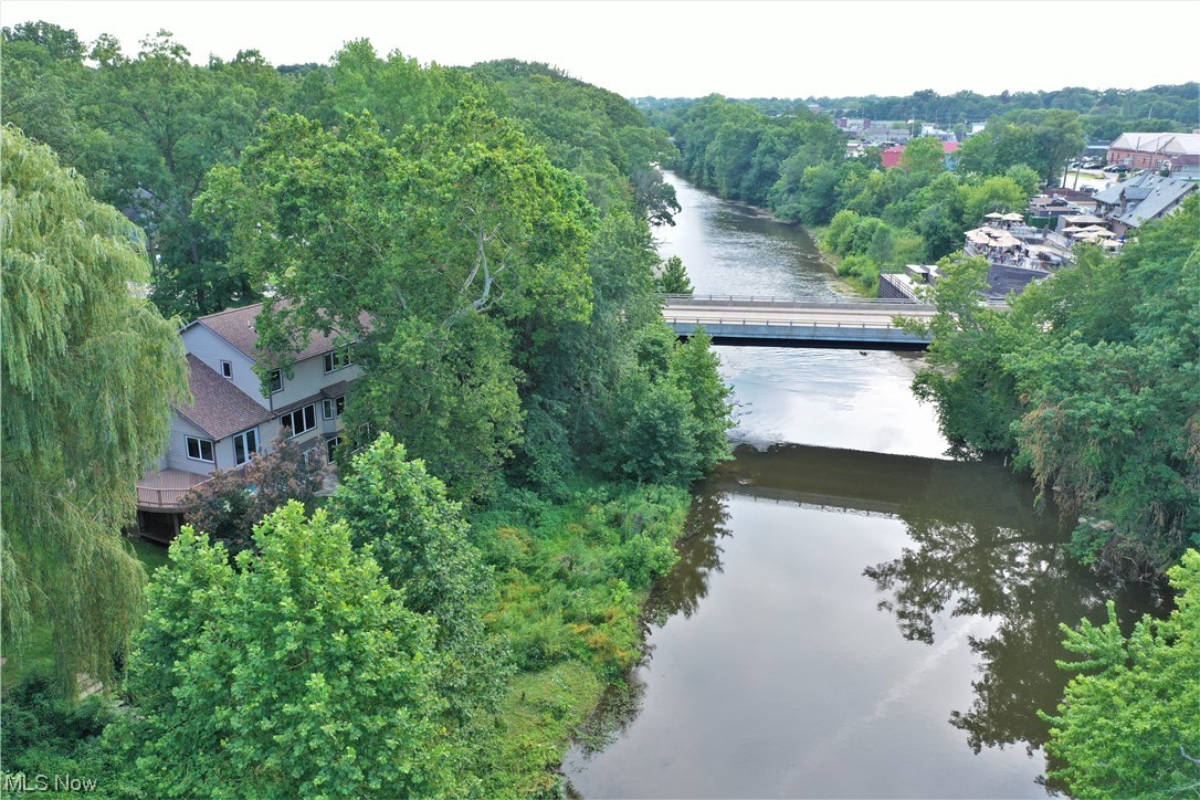 Cuyahoga River Estate - Residential