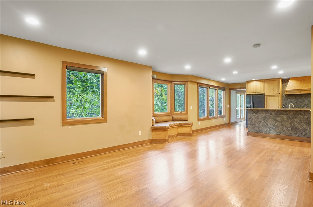 Cuyahoga River Estate - Residential