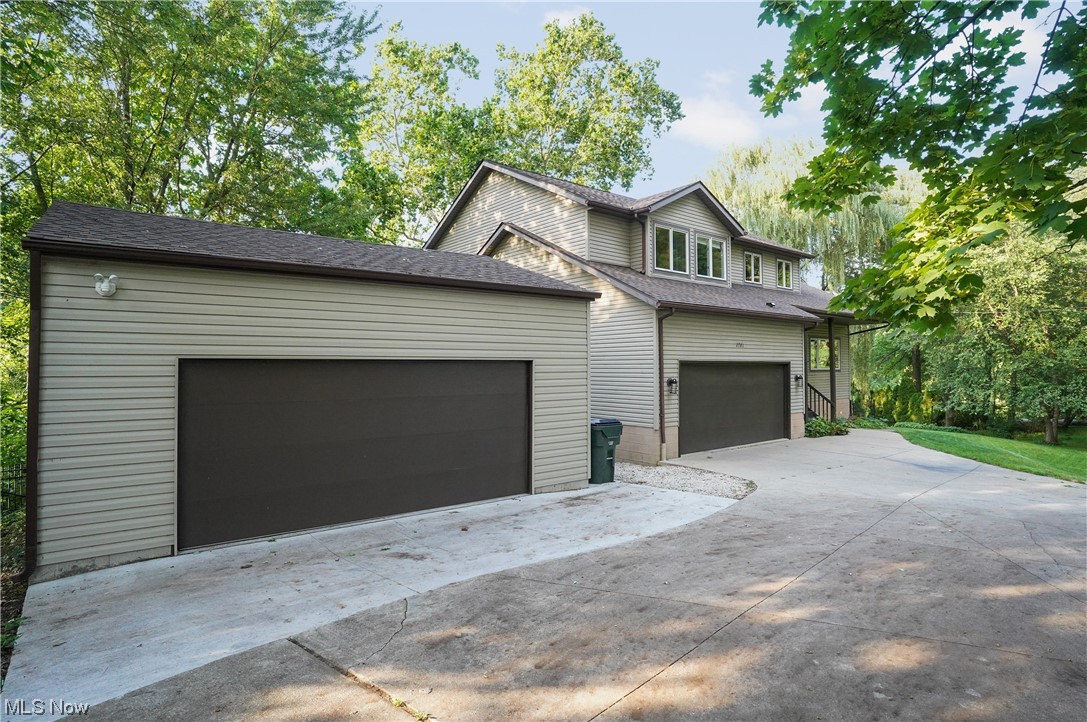 Cuyahoga River Estate - Residential