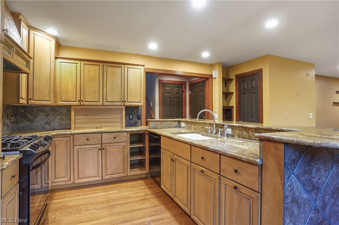 Cuyahoga River Estate - Residential