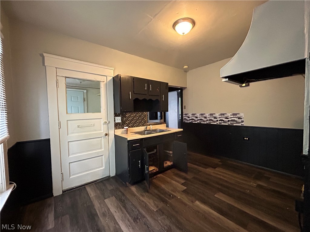 C E Boltons - Residential