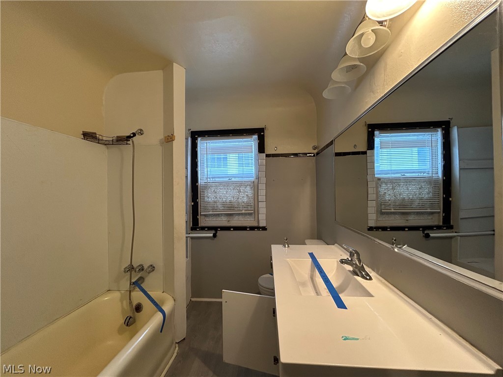 C E Boltons - Residential