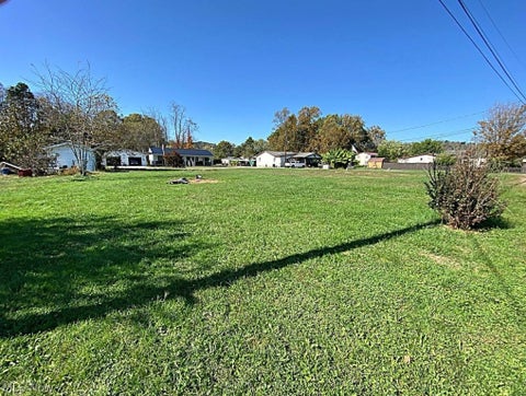 Photo of 8 Meadow View Lane, Elizabeth, WV 26143 (MLS # 5255725)