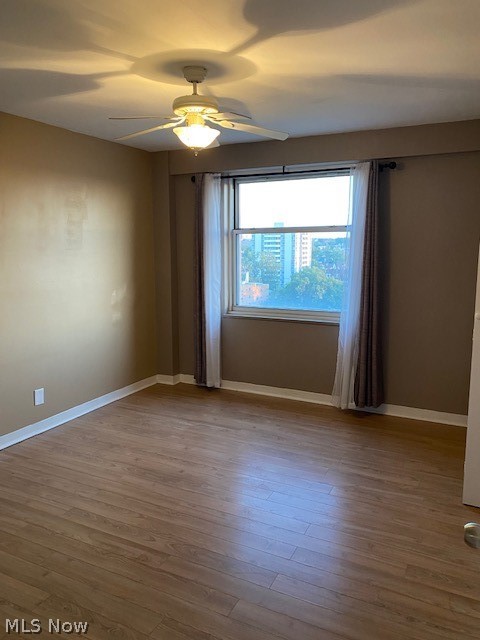 Lake House Condo - Residential