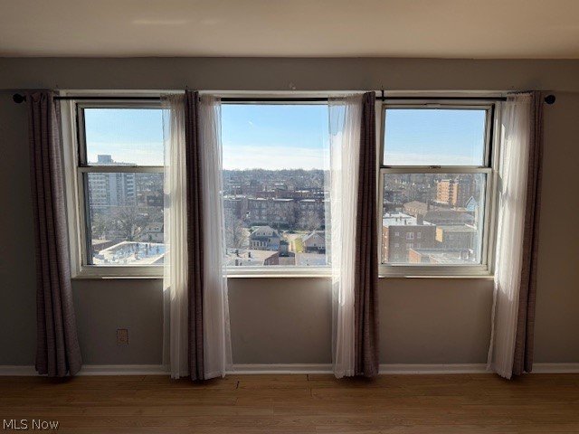 Lake House Condo - Residential