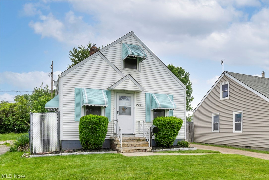 4544 W 148th Street
